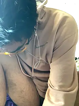 Snapshot of DanBfl chatting on October 28, 2025, 6:54 pm DanBfl online show from October 28, 2025, 6:54 pm