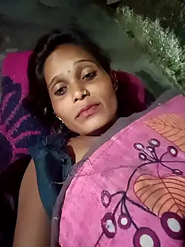 Snapshot of cute_diya_12 chatting on November 6, 2025, 2:29 pm cute diya 12 online show from November 6, 2025, 2:29 pm