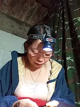  Helala  online show from November 8, 2025, 8:36 am