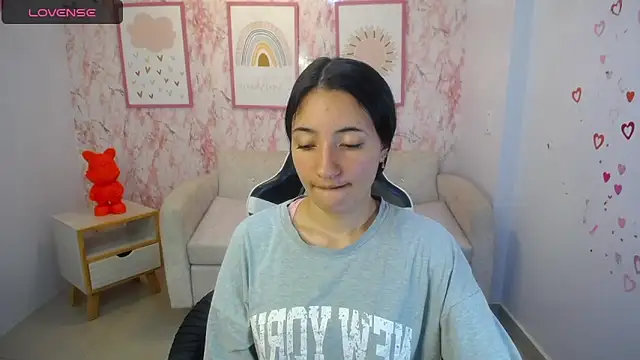 Kylie ch1 online show from October 23, 2025, 3:44 pm