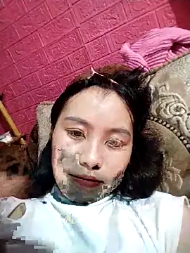   Sasulq   online show from November 10, 2025, 11:09 am