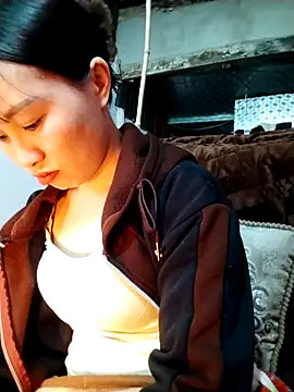   Sasulq   online show from November 28, 2025, 2:14 am