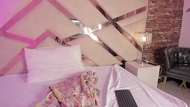 Valery Brand online show from November 29, 2025, 11:57 am