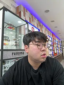 gayfucuxuc online show from December 2, 2025, 2:50 am