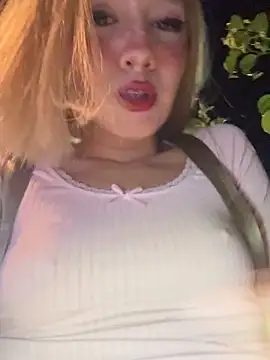 SweetBunnyGF online show from November 8, 2025, 12:22 am