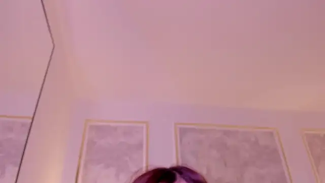 Snapshot of doll_eyees_ chatting on September 19, 2025, 2:35 am doll eyees online show from September 19, 2025, 2:35 am