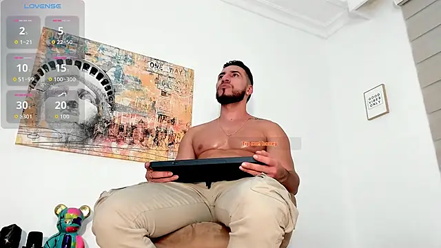 Thiago Hill online show from October 20, 2025, 11:27 pm