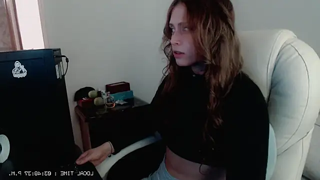 Flor3citarockera online show from December 1, 2025, 8:47 pm