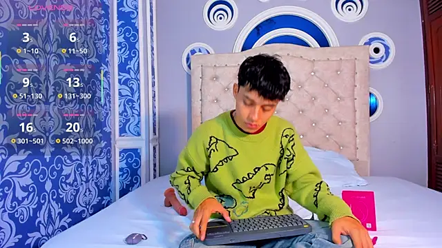 Dani rivass online show from October 25, 2025, 11:07 am