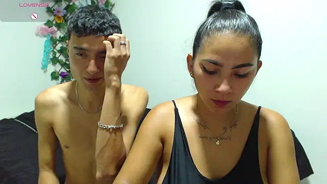 Snapshot of camiYwY chatting on October 26, 2025, 6:19 am camiYwY online show from October 26, 2025, 6:19 am