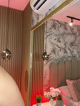 Snapshot of MellanyStorm chatting on November 6, 2025, 1:45 pm MellanyStorm online show from November 6, 2025, 1:45 pm