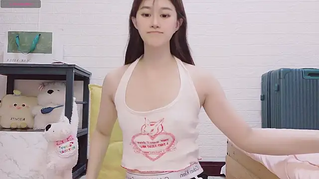 marina-cutegirll online show from September 25, 2025, 9:02 am