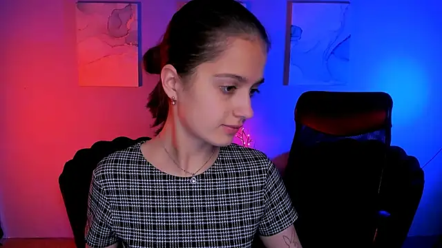 Snapshot of talia_seduce chatting on December 3, 2025, 10:02 am talia seduce online show from December 3, 2025, 10:02 am