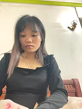 Snapshot of Ngoc-bbi chatting on September 12, 2025, 4:51 pm Ngoc-bbi online show from September 12, 2025, 4:51 pm