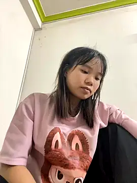 Snapshot of Ngoc-bbi chatting on September 20, 2025, 11:22 am Ngoc-bbi online show from September 20, 2025, 11:22 am