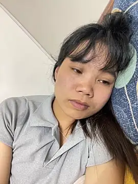 Snapshot of Ngoc-bbi chatting on October 1, 2025, 10:32 am Ngoc-bbi online show from October 1, 2025, 10:32 am