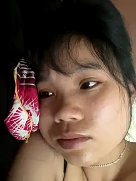 Snapshot of Ngoc-bbi chatting on October 6, 2025, 2:09 am Ngoc-bbi online show from October 6, 2025, 2:09 am