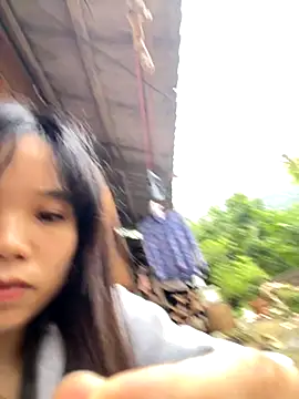 Snapshot of Ngoc-bbi chatting on October 21, 2025, 9:32 am Ngoc-bbi online show from October 21, 2025, 9:32 am