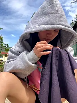 Snapshot of Ngoc-bbi chatting on October 23, 2025, 3:50 am Ngoc-bbi online show from October 23, 2025, 3:50 am