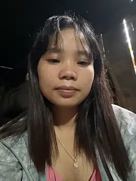 Snapshot of Ngoc-bbi chatting on October 24, 2025, 4:31 am Ngoc-bbi online show from October 24, 2025, 4:31 am