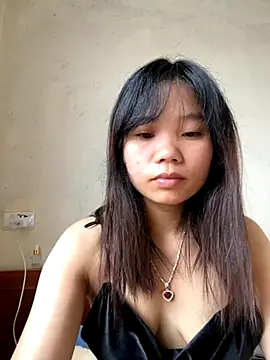 Snapshot of Ngoc-bbi chatting on November 8, 2025, 2:12 am Ngoc-bbi online show from November 8, 2025, 2:12 am