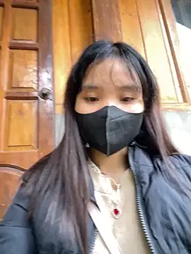 Snapshot of Ngoc-bbi chatting on November 13, 2025, 6:01 am Ngoc-bbi online show from November 13, 2025, 6:01 am