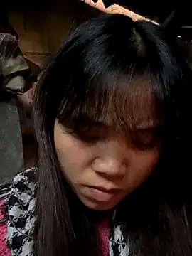 Snapshot of Ngoc-bbi chatting on November 19, 2025, 6:02 am Ngoc-bbi online show from November 19, 2025, 6:02 am