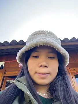 Snapshot of Ngoc-bbi chatting on November 30, 2025, 2:15 am Ngoc-bbi online show from November 30, 2025, 2:15 am