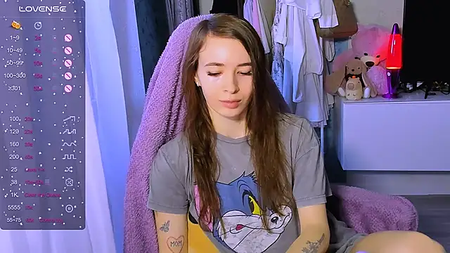 ZoyaMill online show from October 28, 2025, 7:34 am