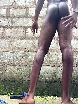 Makemecum634941 online show from September 16, 2025, 8:48 am