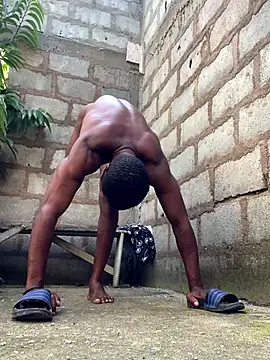 Makemecum634941 online show from October 10, 2025, 8:35 am