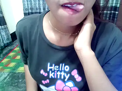 blackpori online show from September 10, 2025, 3:28 am