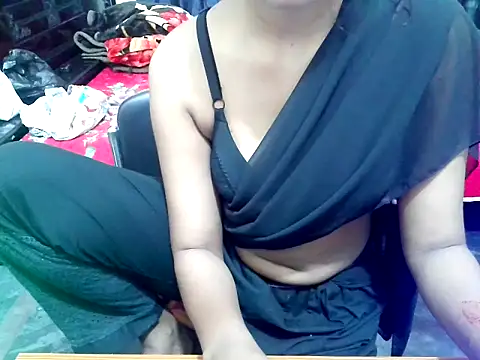 blackpori online show from November 22, 2025, 5:17 am