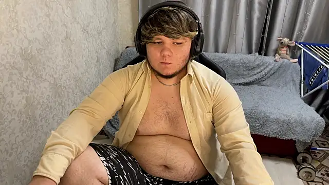 Snapshot of desiredude9 chatting on September 11, 2025, 5:46 pm desiredude9 online show from September 11, 2025, 5:46 pm