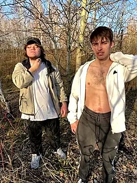 Snapshot of desiredude9 chatting on October 25, 2025, 9:17 am desiredude9 online show from October 25, 2025, 9:17 am