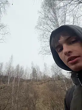 Snapshot of desiredude9 chatting on November 3, 2025, 8:26 am desiredude9 online show from November 3, 2025, 8:26 am