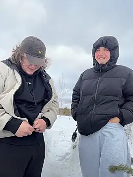 Snapshot of desiredude9 chatting on December 2, 2025, 8:19 am desiredude9 online show from December 2, 2025, 8:19 am