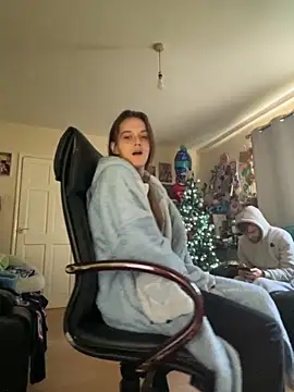 kittykatbean online show from November 20, 2025, 9:53 am