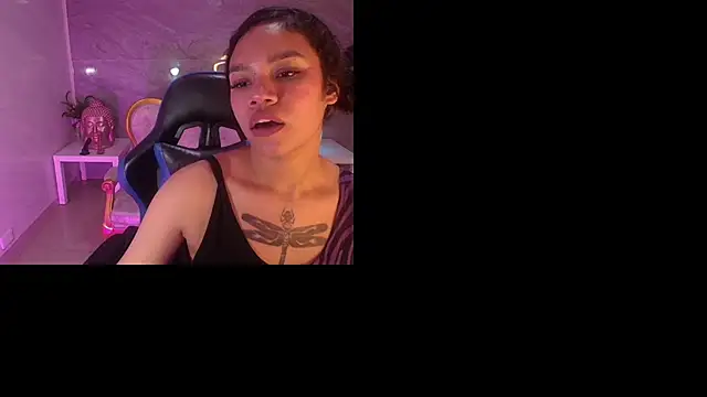 Snapshot of Canela_s1 chatting on September 8, 2025, 8:19 pm Canela s1 online show from September 8, 2025, 8:19 pm