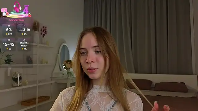 CarollSmithh online show from October 23, 2025, 8:29 pm