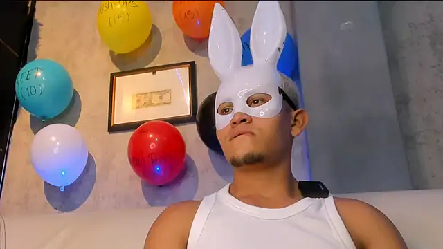 Snapshot of Manuel_FPG chatting on November 19, 2025, 2:22 am Manuel FPG online show from November 19, 2025, 2:22 am