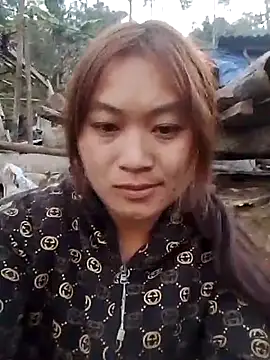 lusy-bae online show from December 1, 2025, 10:31 am