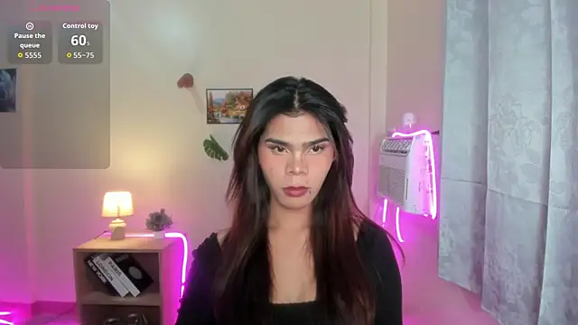 Snapshot of dianne_swift chatting on October 29, 2025, 5:04 pm dianne swift online show from October 29, 2025, 5:04 pm