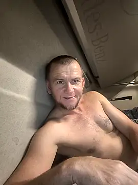 RoadDaddyXL online show from October 2, 2025, 7:21 pm