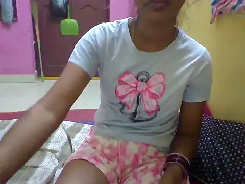 Snapshot of raasi_telugu chatting on September 14, 2025, 4:17 pm raasi telugu online show from September 14, 2025, 4:17 pm