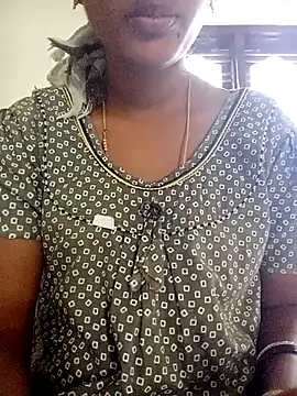 Snapshot of raasi_telugu chatting on October 30, 2025, 6:26 am raasi telugu online show from October 30, 2025, 6:26 am