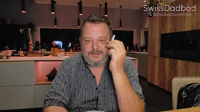 Snapshot of SwissDadbod chatting on September 12, 2025, 12:33 am SwissDadbod online show from September 12, 2025, 12:33 am