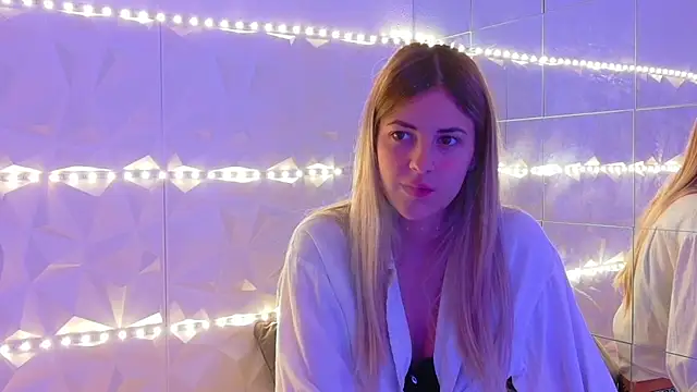 Snapshot of Aishha_ chatting on September 19, 2025, 5:20 am Aishha online show from September 19, 2025, 5:20 am