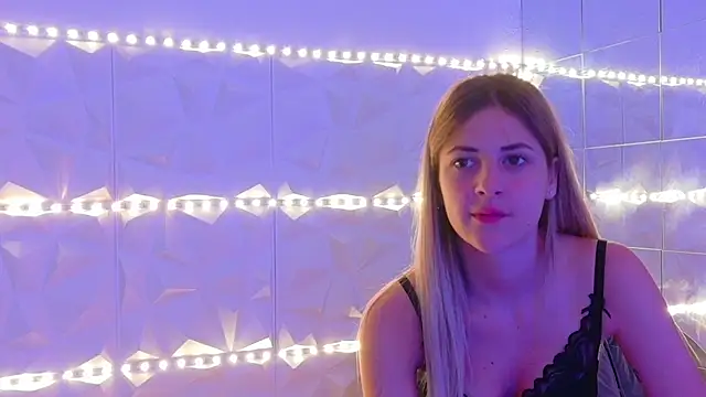 Snapshot of Aishha_ chatting on September 25, 2025, 5:11 am Aishha online show from September 25, 2025, 5:11 am