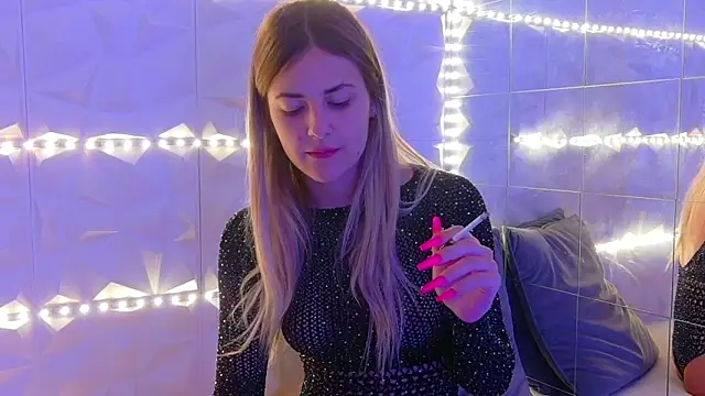 Snapshot of Aishha_ chatting on September 26, 2025, 5:00 am Aishha online show from September 26, 2025, 5:00 am